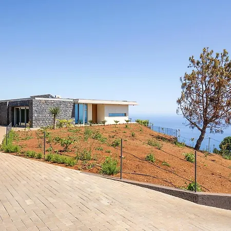 Villa Gardens